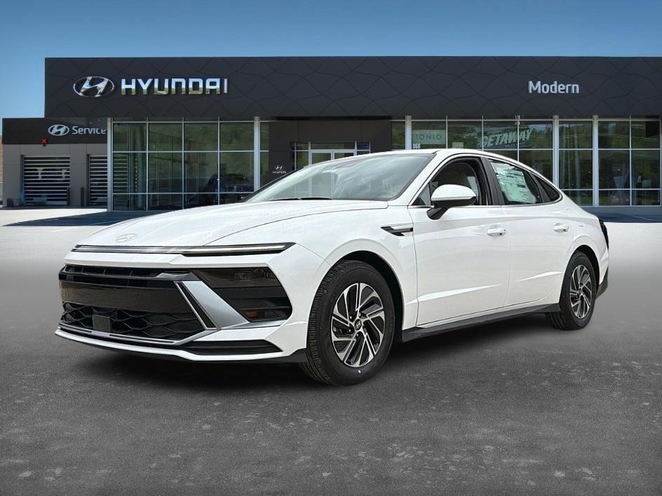 new 2026 Hyundai Sonata Hybrid car, priced at $30,440