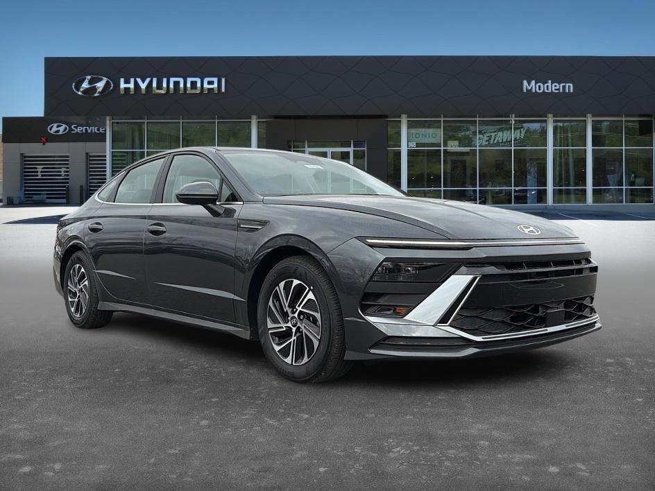 new 2026 Hyundai Sonata Hybrid car, priced at $29,958