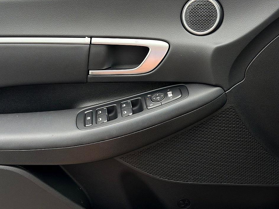 new 2026 Hyundai Sonata Hybrid car, priced at $29,958