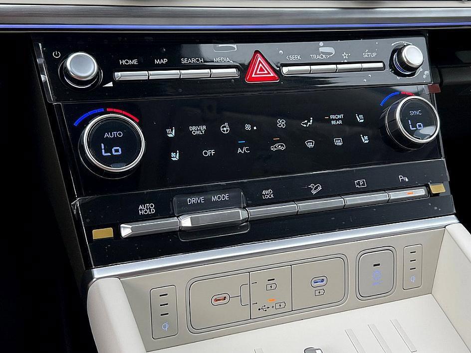 new 2025 Hyundai SANTA FE HEV car, priced at $48,604