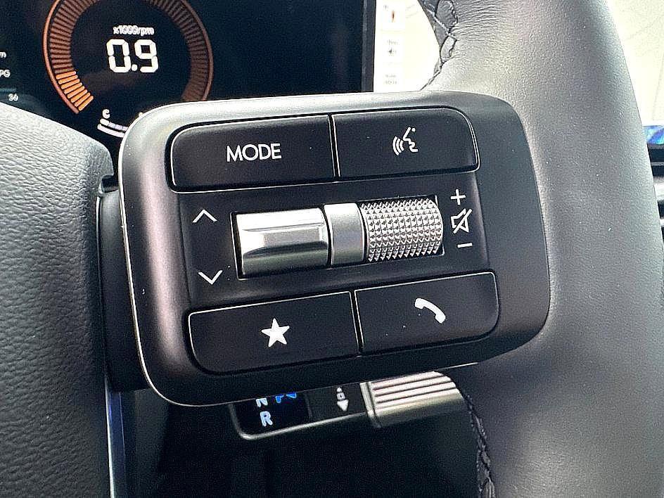 new 2025 Hyundai Santa Fe car, priced at $39,643