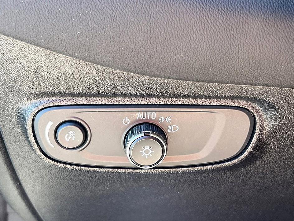 used 2019 Chevrolet Equinox car, priced at $11,798