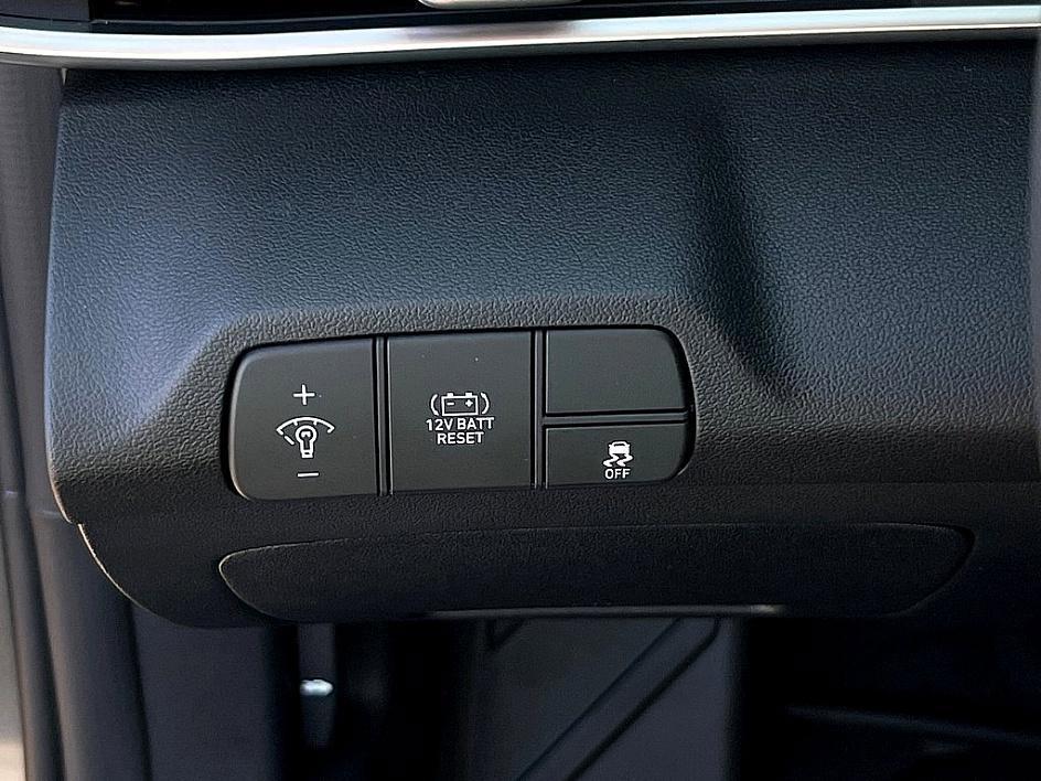 new 2026 Hyundai ELANTRA HEV car, priced at $26,031