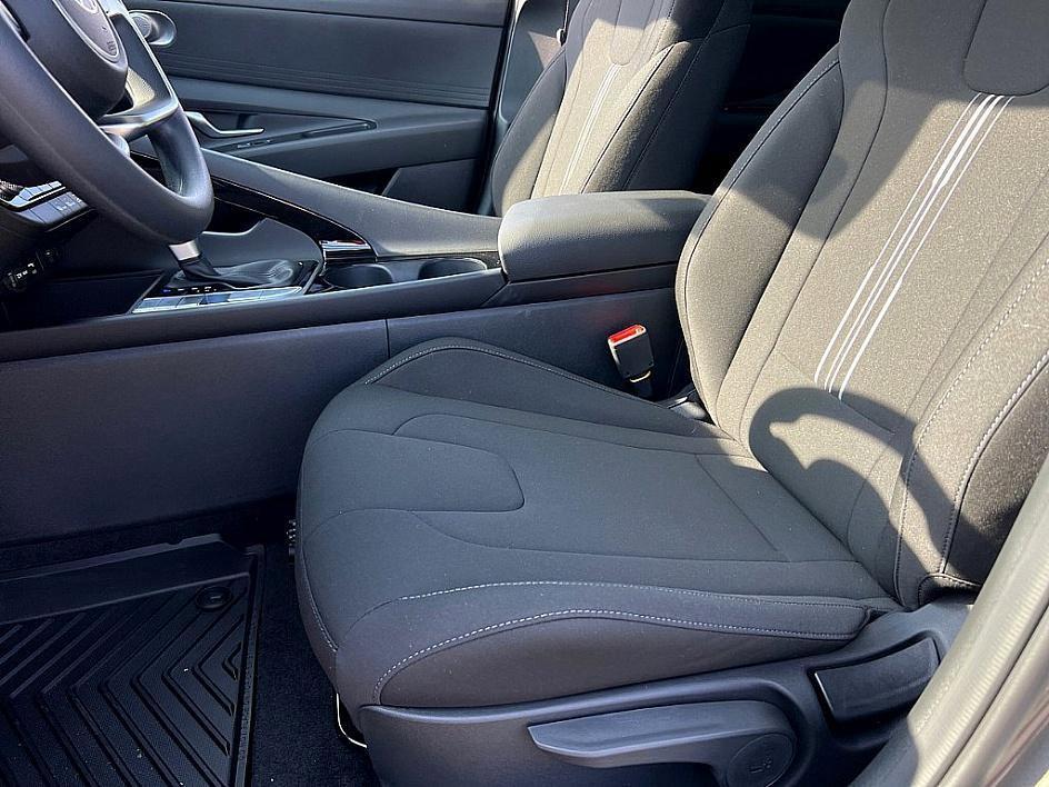 new 2026 Hyundai ELANTRA HEV car, priced at $26,031