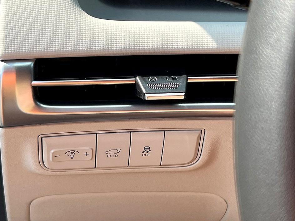 new 2025 Hyundai Tucson car, priced at $28,193