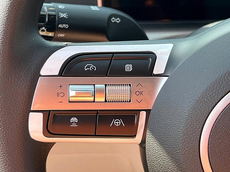 new 2025 Hyundai Tucson car, priced at $28,193