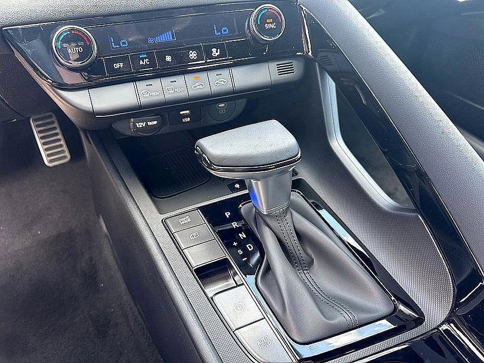 new 2025 Hyundai ELANTRA HEV car, priced at $25,601