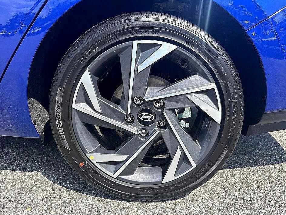 new 2025 Hyundai ELANTRA HEV car, priced at $25,601