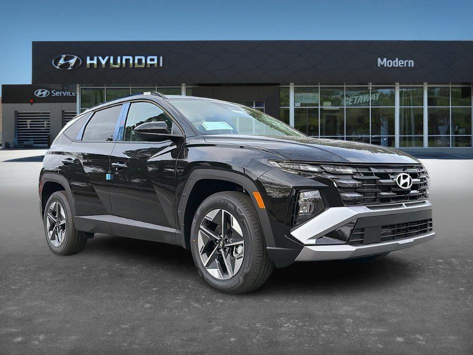 new 2026 Hyundai TUCSON Hybrid car, priced at $32,136
