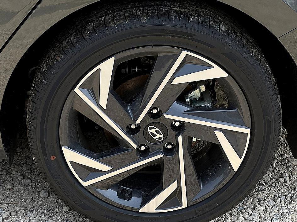 new 2025 Hyundai ELANTRA HEV car, priced at $27,215