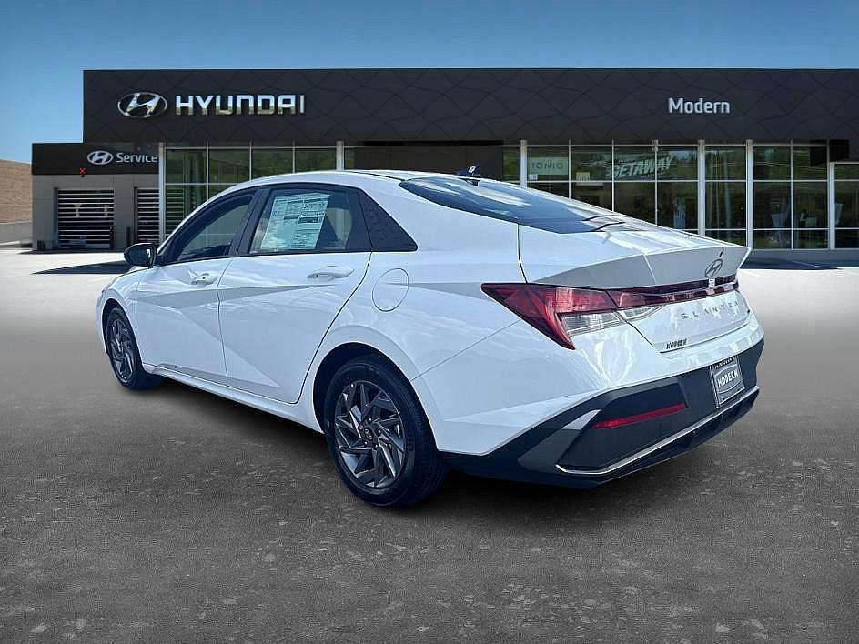 new 2025 Hyundai ELANTRA HEV car, priced at $24,113