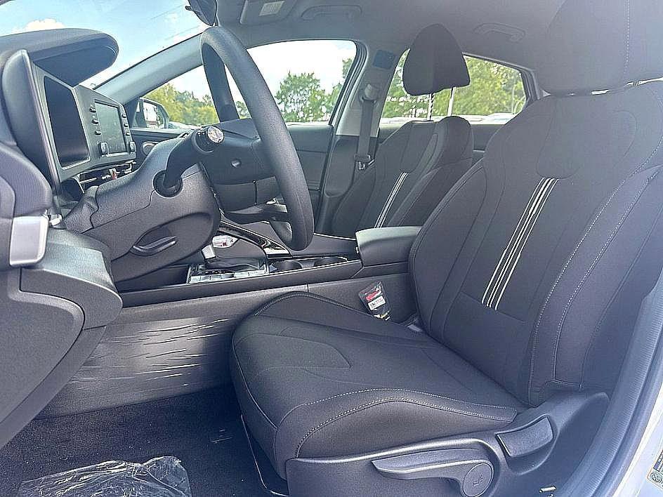 new 2025 Hyundai ELANTRA HEV car, priced at $24,113