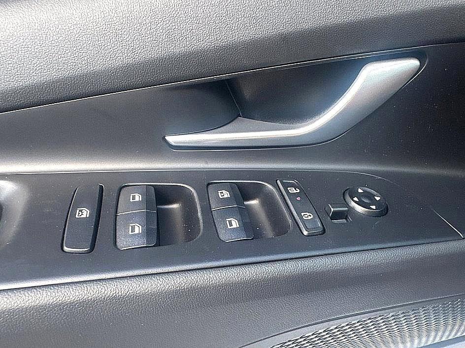 new 2025 Hyundai ELANTRA HEV car, priced at $24,113