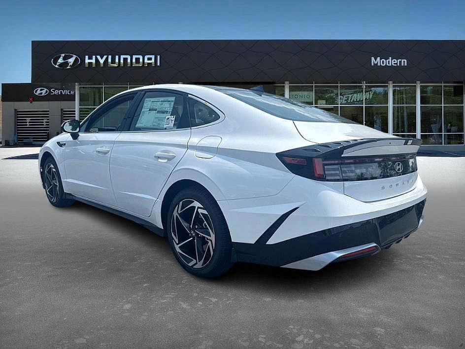 new 2025 Hyundai Sonata car, priced at $30,457