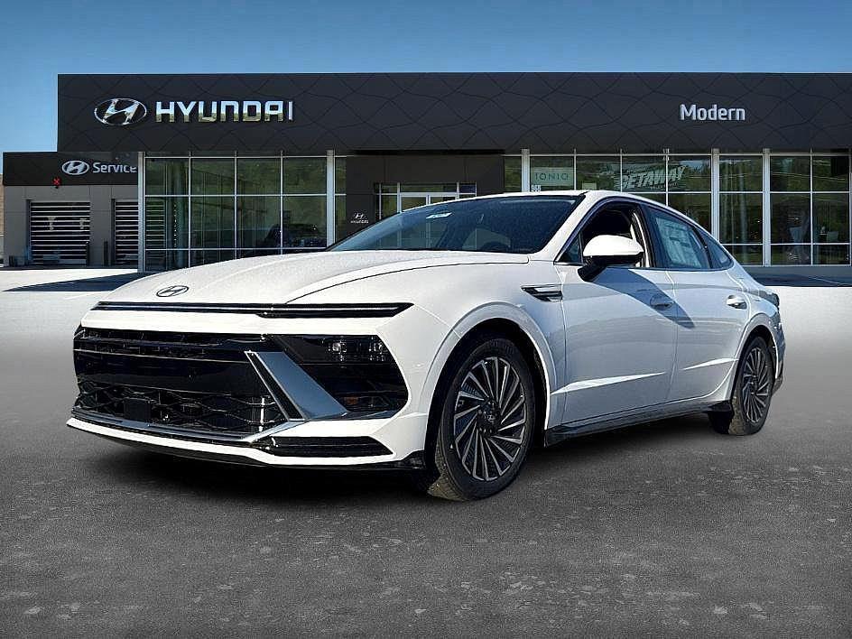 new 2025 Hyundai Sonata Hybrid car, priced at $29,893
