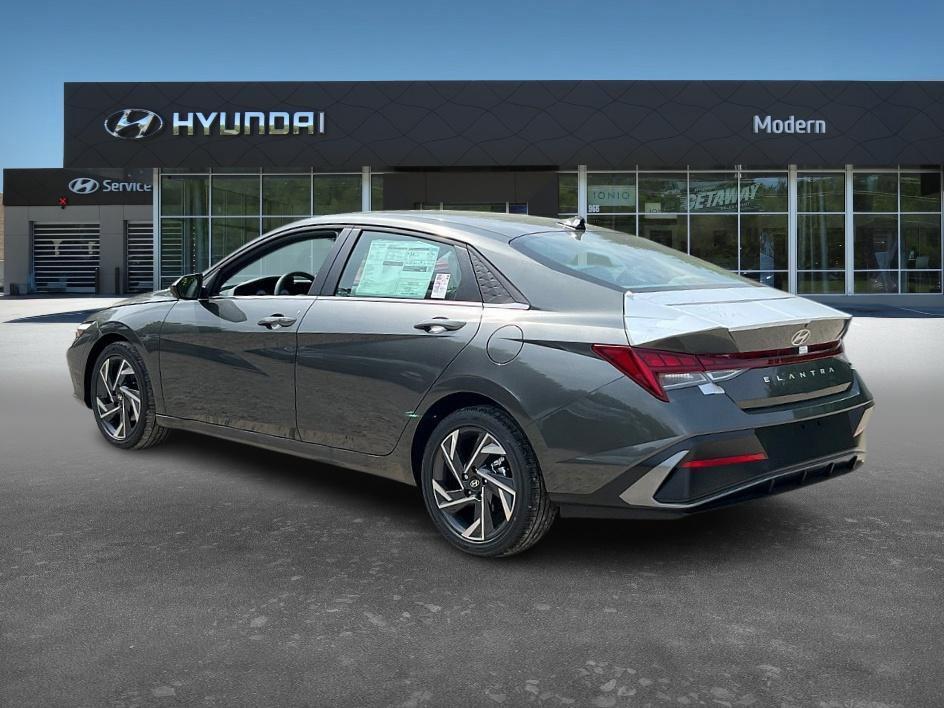 new 2025 Hyundai Elantra car, priced at $25,614