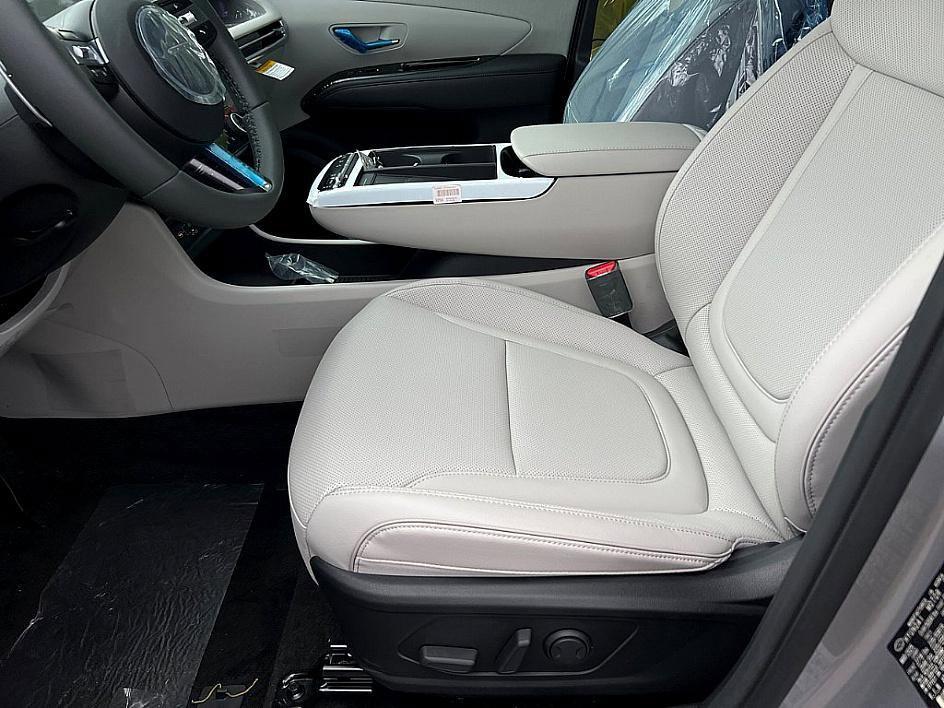 new 2025 Hyundai TUCSON Hybrid car, priced at $41,216
