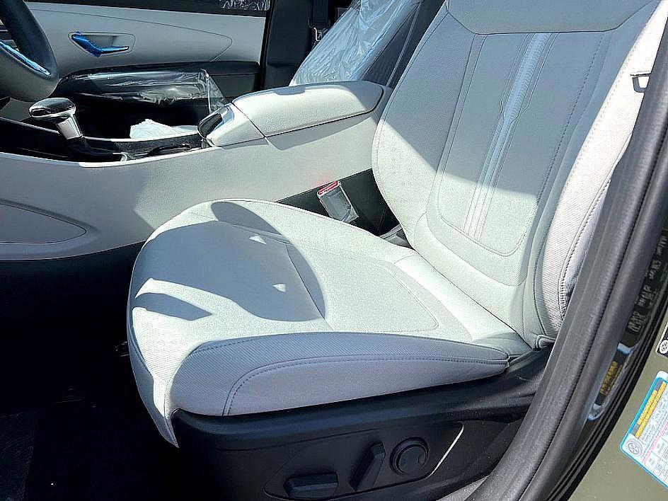 new 2025 Hyundai Tucson car, priced at $29,997