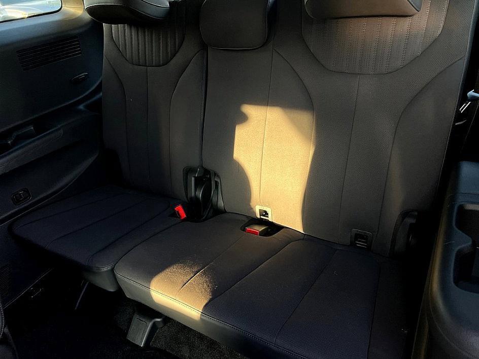 used 2025 Hyundai Palisade car, priced at $45,998