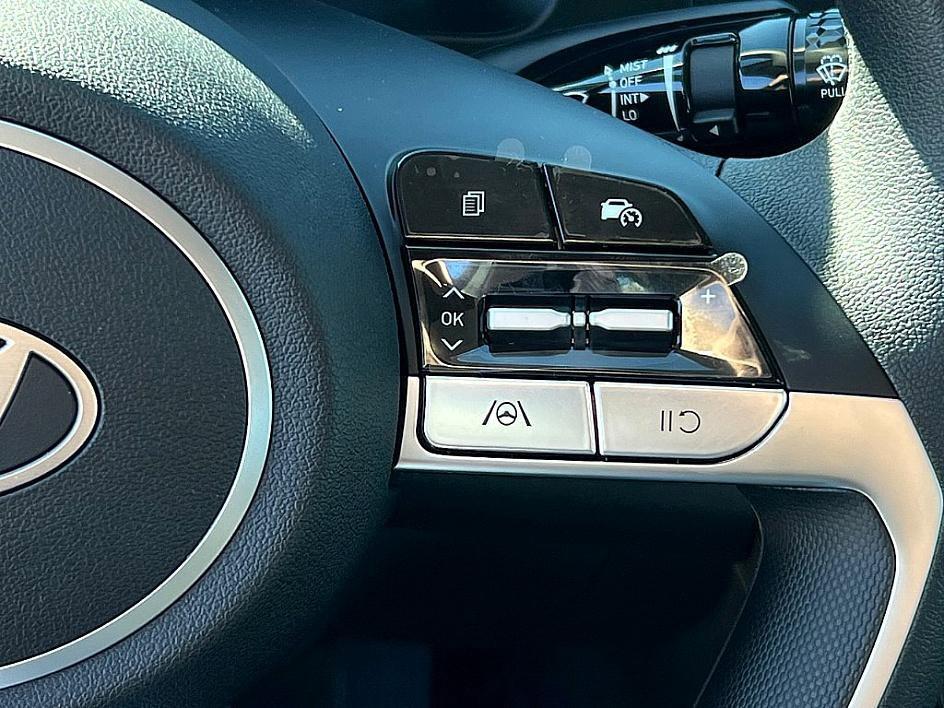 new 2026 Hyundai ELANTRA HEV car, priced at $26,039