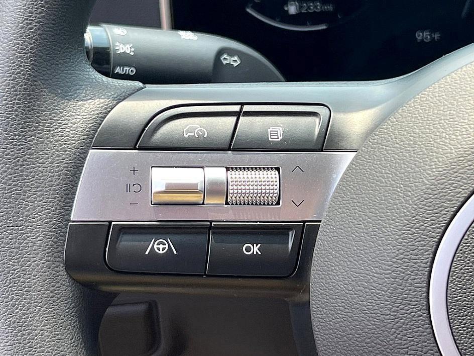 used 2025 Hyundai SANTA CRUZ car, priced at $27,245
