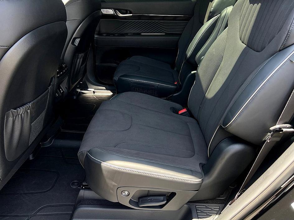 used 2025 Hyundai Palisade car, priced at $48,792
