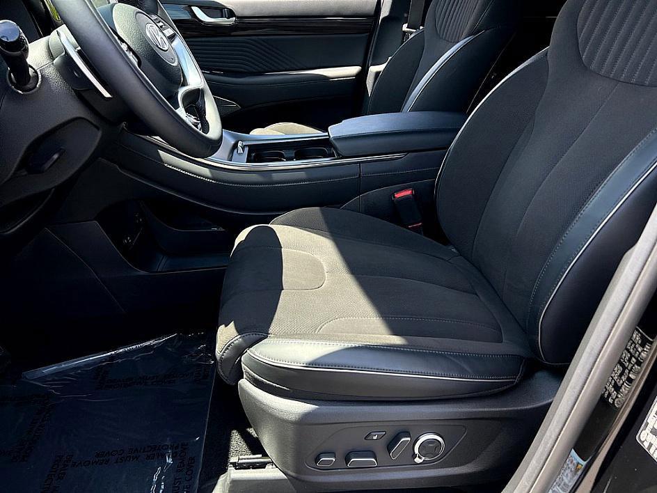 used 2025 Hyundai Palisade car, priced at $48,792