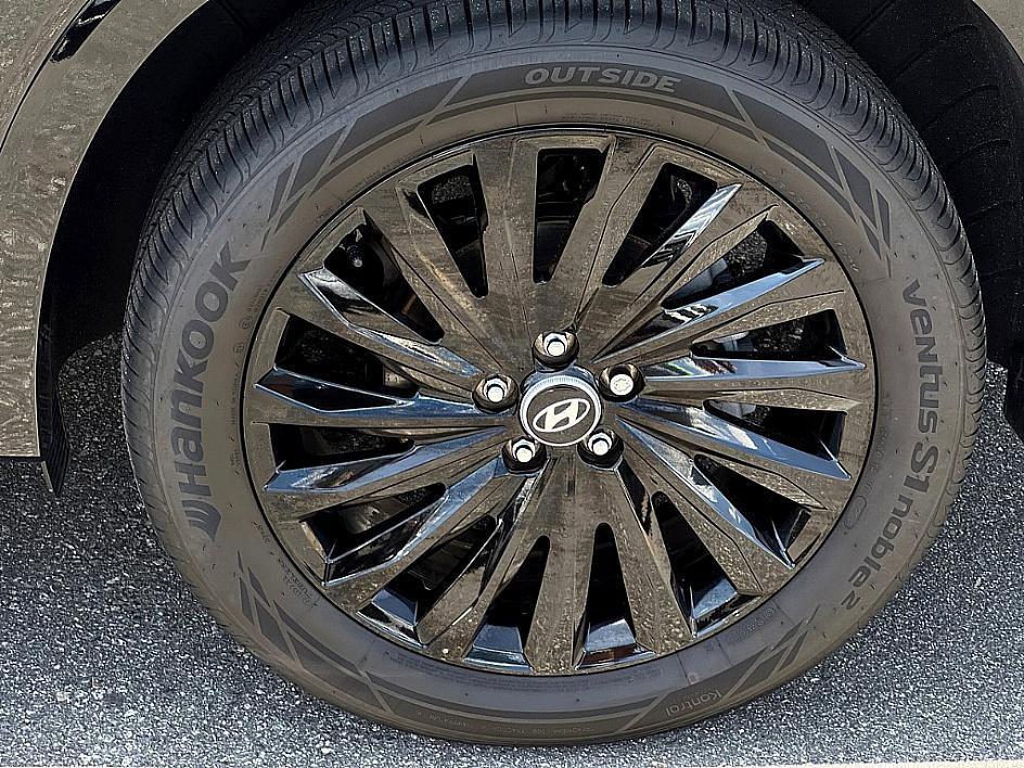 used 2025 Hyundai Palisade car, priced at $48,792