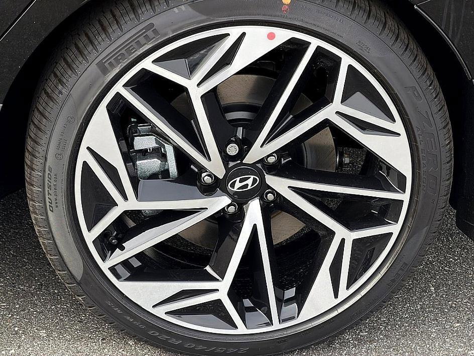 new 2025 Hyundai IONIQ 6 car, priced at $44,451