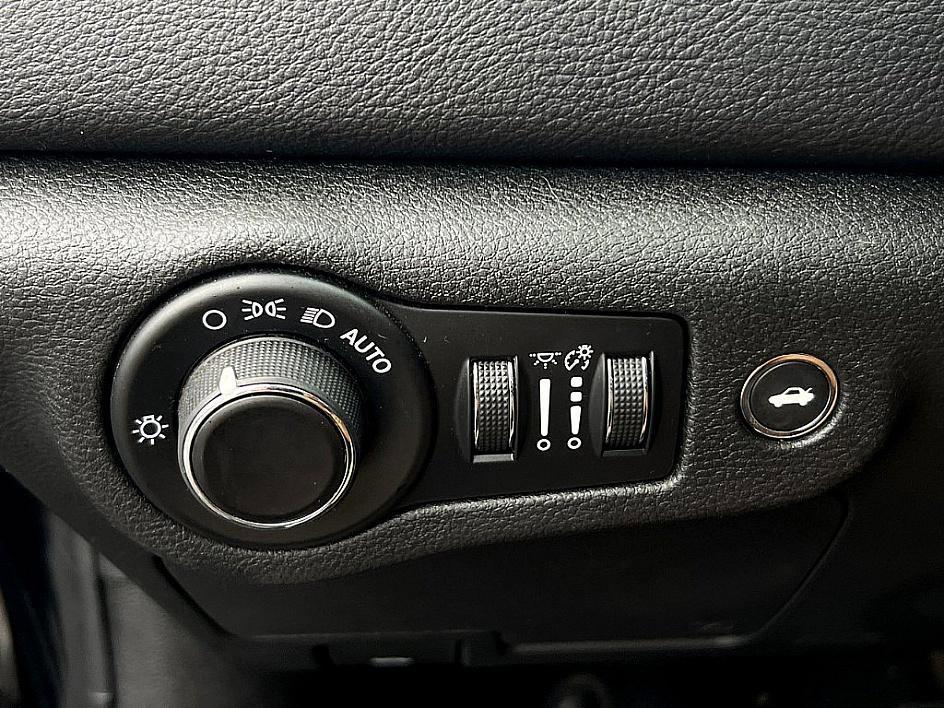 used 2015 Chrysler 200 car, priced at $7,429