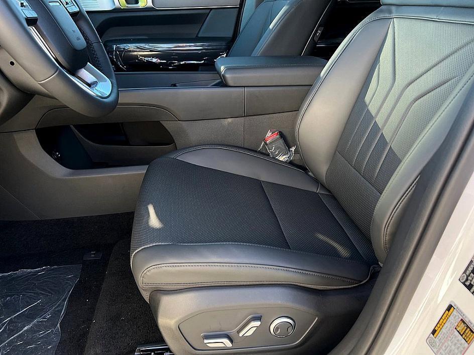 new 2025 Hyundai Santa Fe car, priced at $37,654