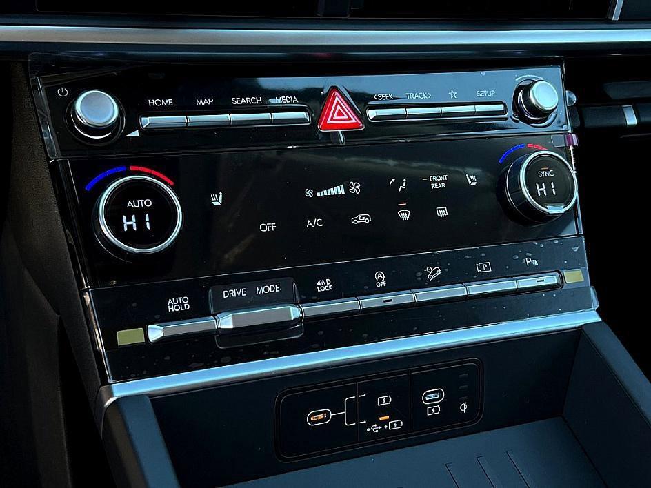 new 2025 Hyundai Santa Fe car, priced at $37,654
