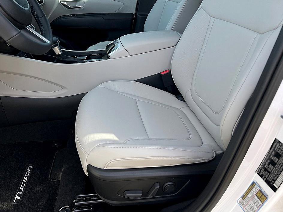 new 2025 Hyundai Tucson car, priced at $33,092