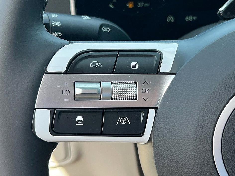 new 2025 Hyundai Tucson car, priced at $33,092