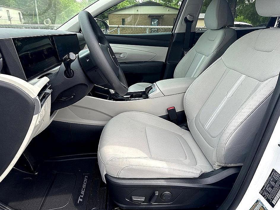 new 2025 Hyundai Tucson car, priced at $30,392
