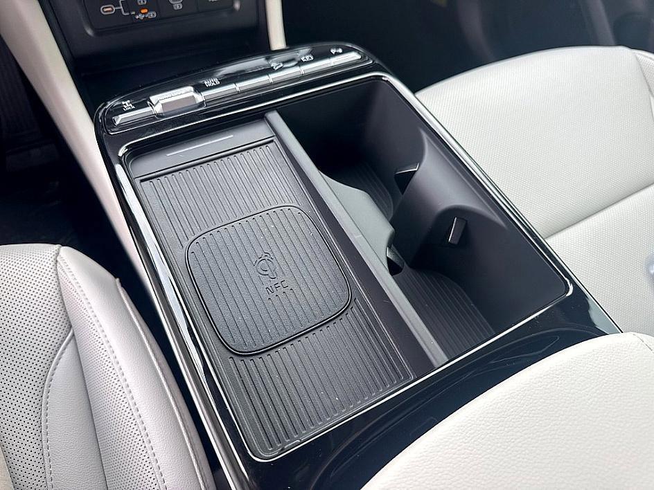 new 2025 Hyundai TUCSON Hybrid car, priced at $39,147