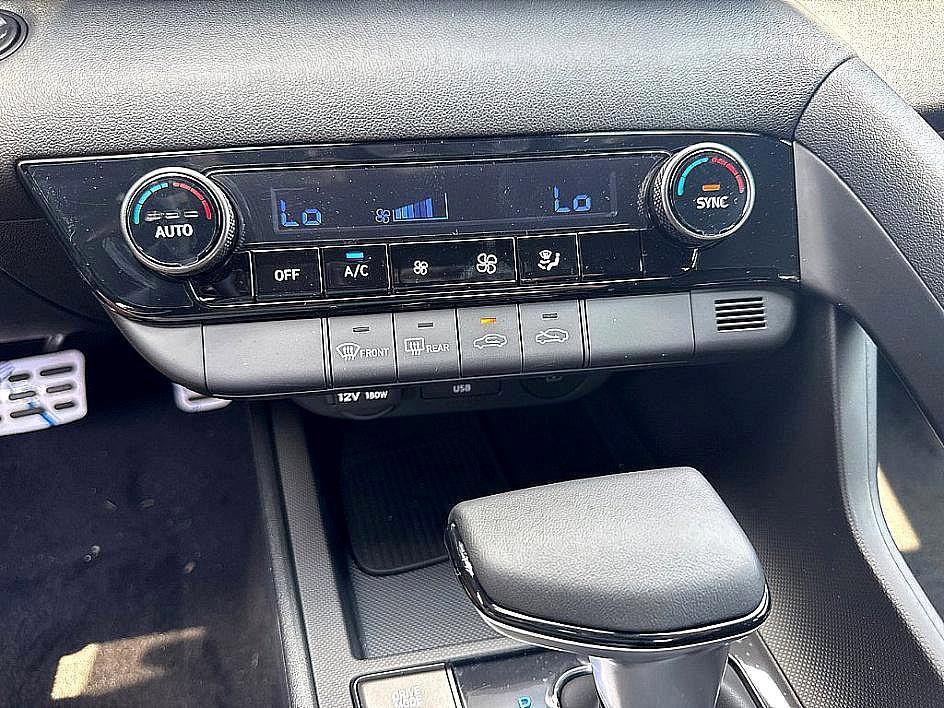 new 2025 Hyundai Elantra car, priced at $23,591