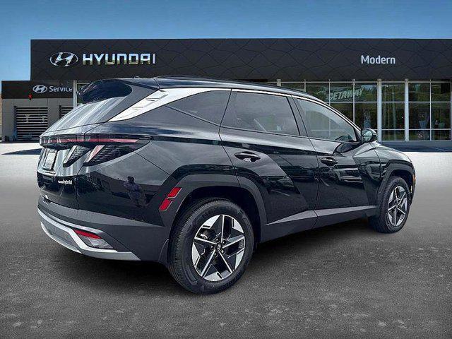 new 2025 Hyundai TUCSON Hybrid car, priced at $33,999
