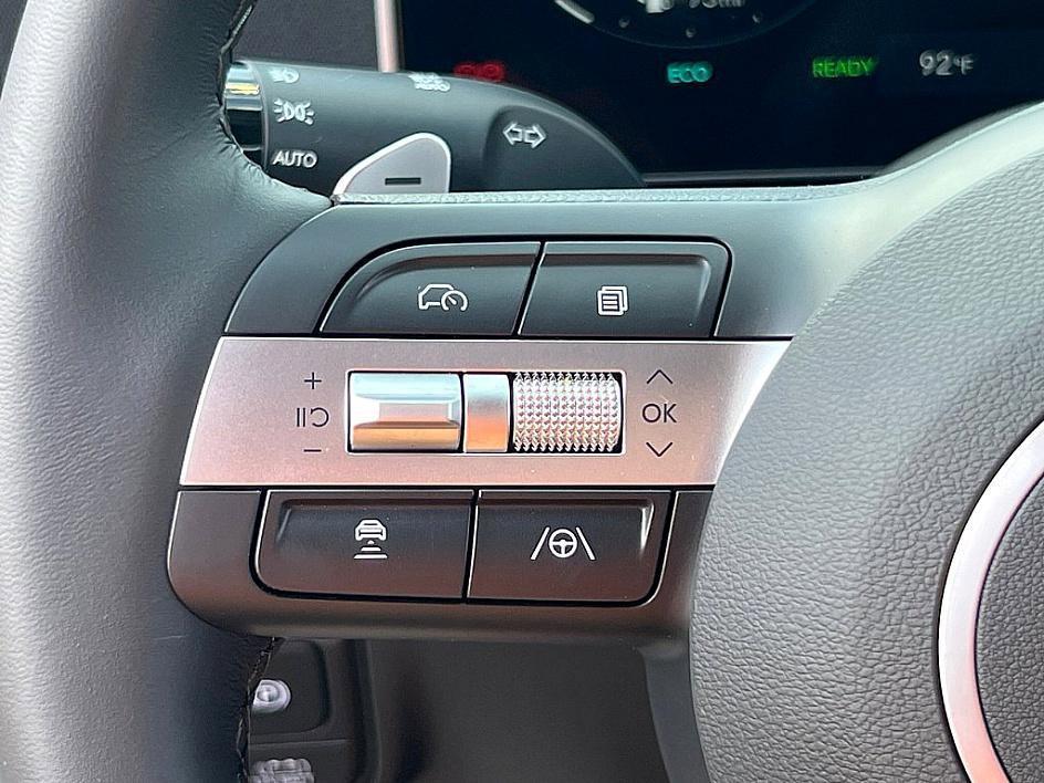 new 2025 Hyundai TUCSON Hybrid car, priced at $34,553