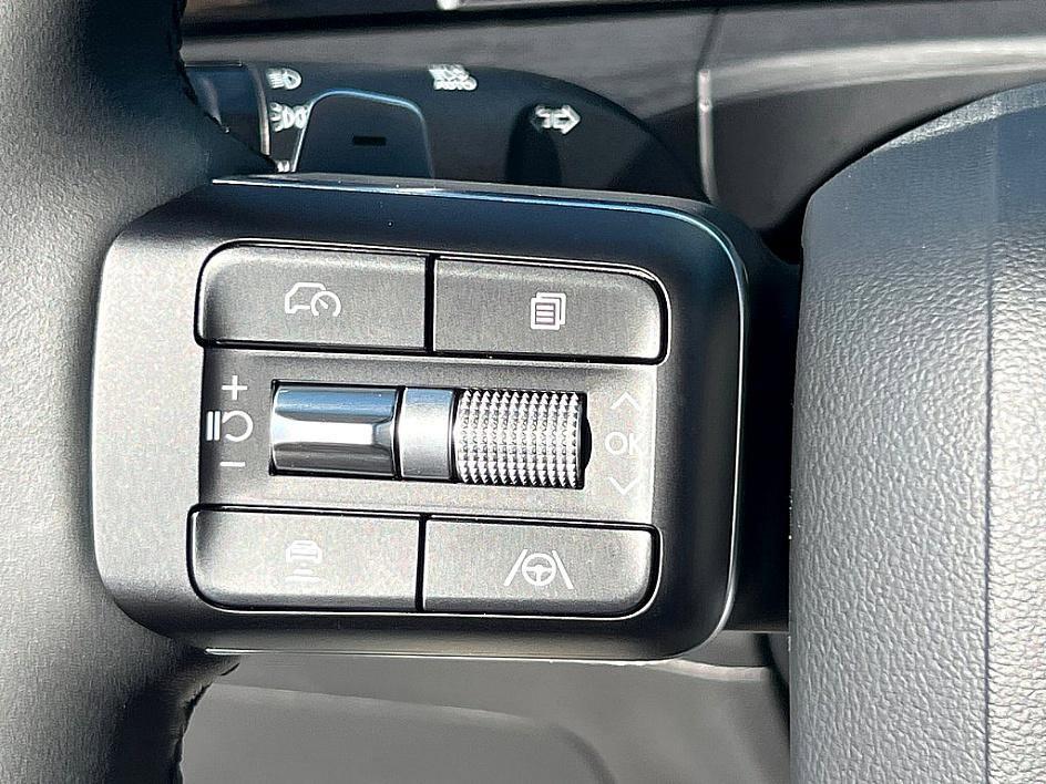 used 2025 Hyundai SANTA FE HEV car, priced at $42,998