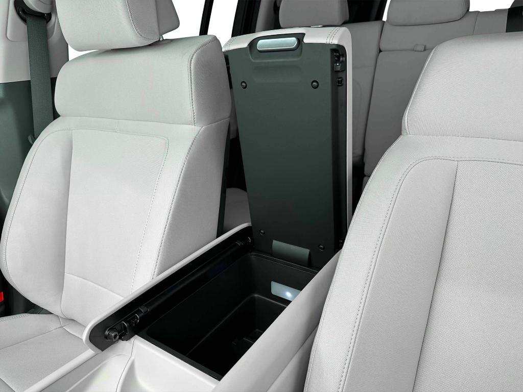 new 2025 Hyundai Santa Fe car, priced at $33,198