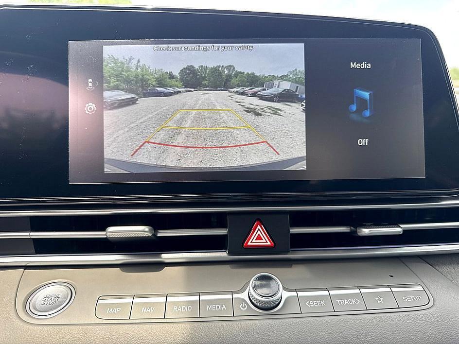 new 2025 Hyundai Elantra car, priced at $25,406
