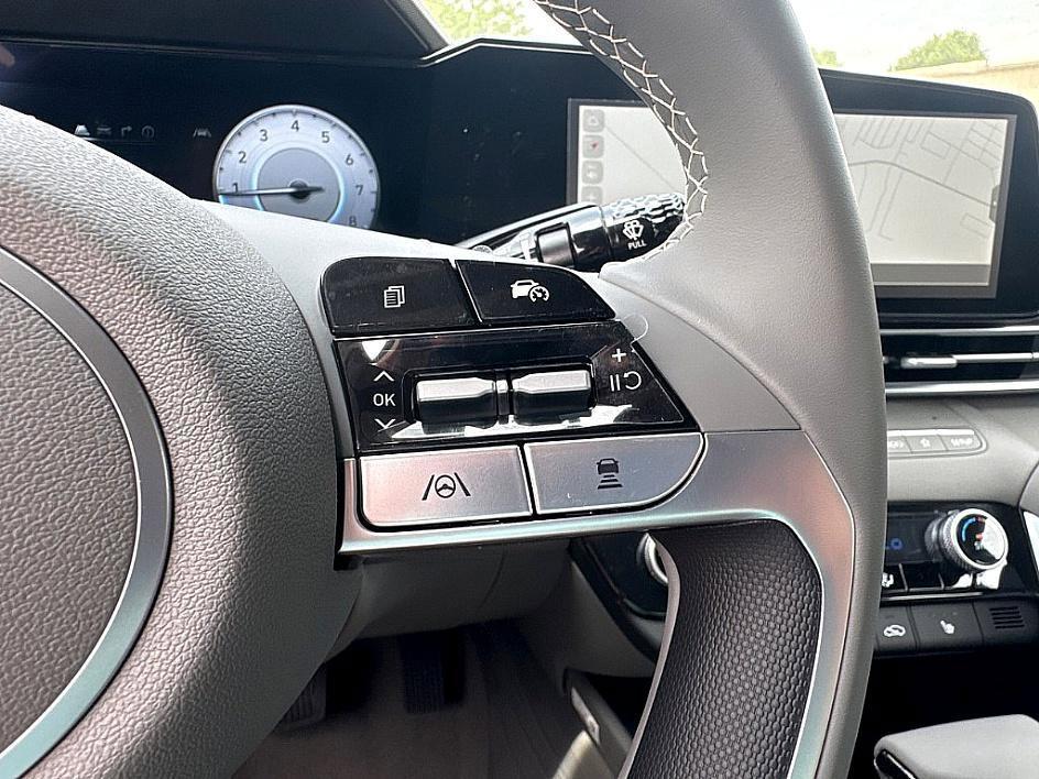 new 2025 Hyundai Elantra car, priced at $25,406