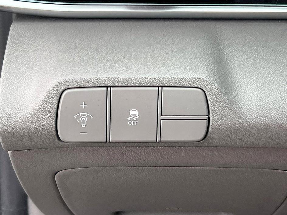 used 2024 Hyundai Elantra car, priced at $19,998