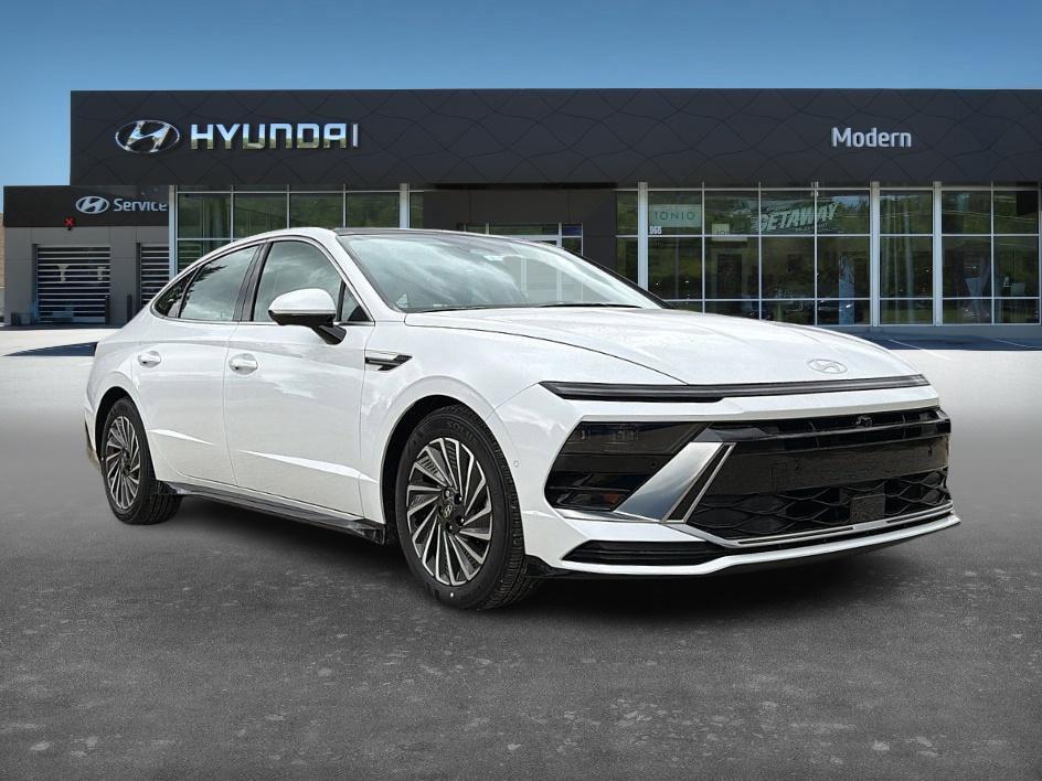 new 2026 Hyundai Sonata Hybrid car, priced at $39,241