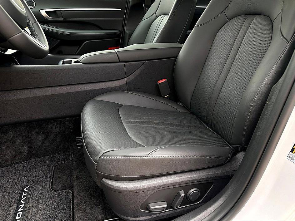 new 2026 Hyundai Sonata Hybrid car, priced at $39,241