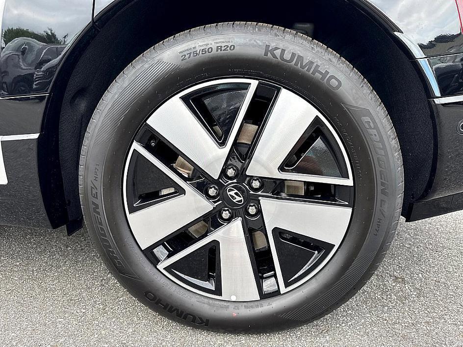 new 2026 Hyundai IONIQ 9 car, priced at $72,865