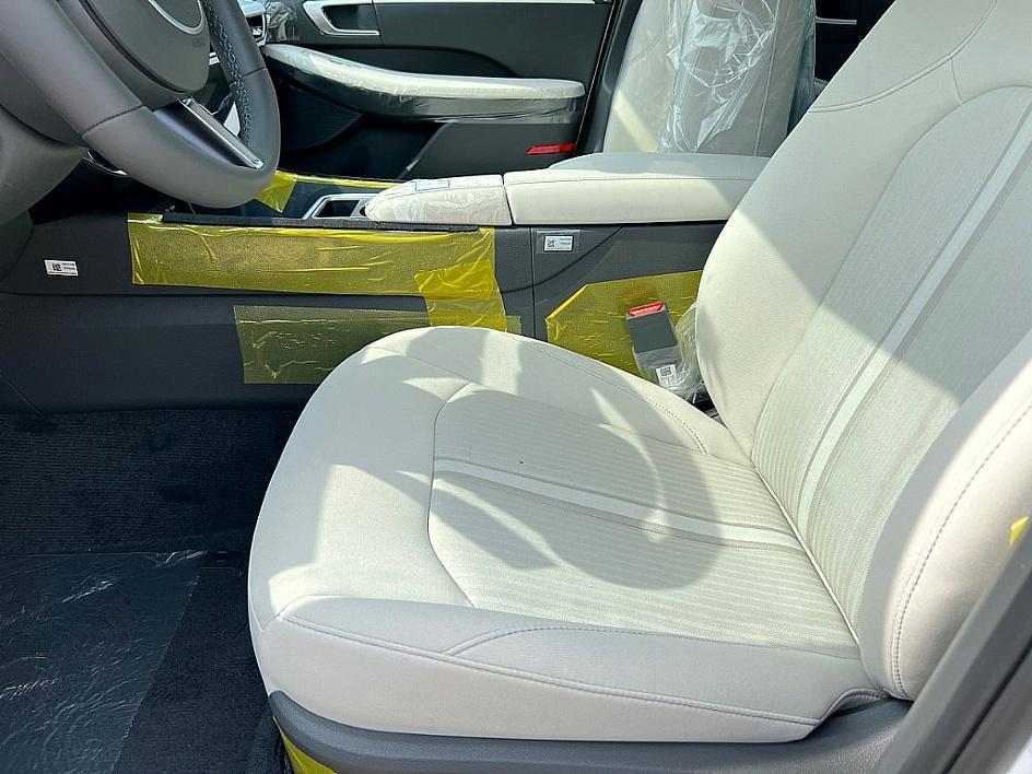 new 2025 Hyundai Sonata Hybrid car, priced at $31,869