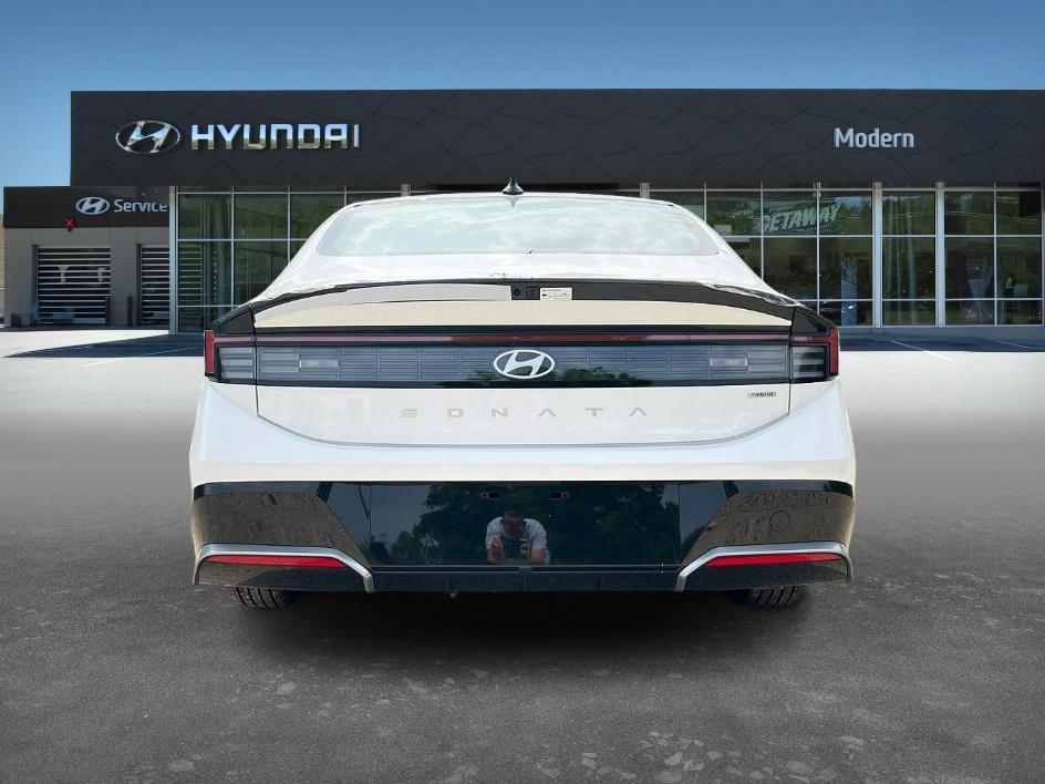 new 2025 Hyundai Sonata Hybrid car, priced at $31,869