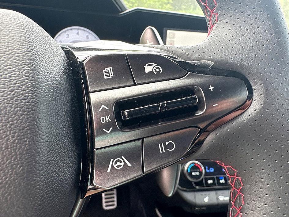 new 2025 Hyundai Elantra car, priced at $28,682